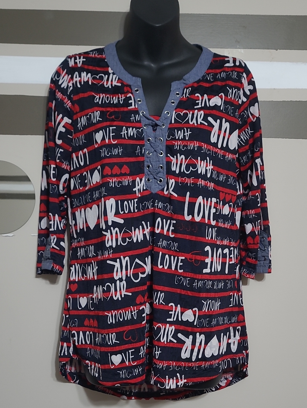 ⭐️ NWOT Maire Claire Red & Navy Semi-Sheer Lace-Up 'Love' Print Tunic Top Sz Med